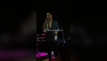 İrfan Şehitoğlu'dan Veni V Vidi Pub Lounge Bar'da muhteşem performans