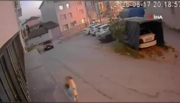 Bursa'da çocukların canını hiçe saydı! Drift yaparak girdi...