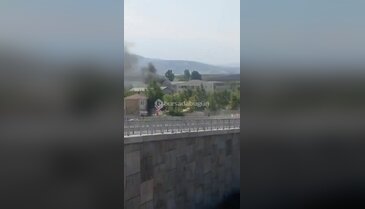 Bursa'da korku dolu anlar! Siyah dumanlar gökyüzünü kapladı, alevler yan binaya sıçradı