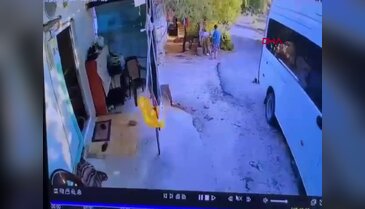 Babasının kullandığı minibüsün altında kalan 1,5 yaşındaki Yakup hayatını kaybetti!