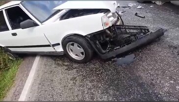 Bursa'da faciadan dönüldü! Tır ile otomobil kafa kafaya çarpıştı...