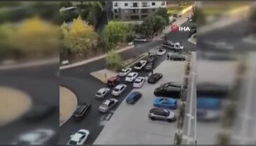 Bursa'da düğün konvoyu trafiği kilitledi! Araçlar dakikalarca yolu kapattı