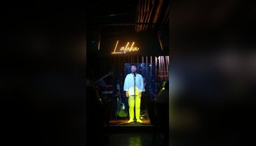 Bora Öztoprak'la cuma gecesi müzik şöleni!