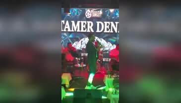 Tamer Deniz seslendirdiği şarkılarla yüreklere dokundu