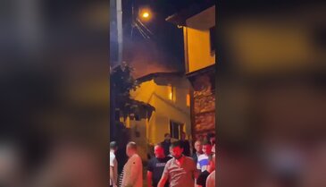 Bursa'da başkanın evi alevlere teslim oldu!