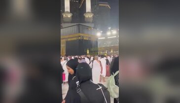 Galatasaraylı taraftar Kabe'de Fenerbahçe için öyle bir dilekte bulundu ki...