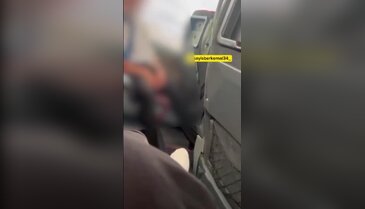 Otobüste mide bulandıran anlar! Kadın yolcu telefonu çıkarıp kaydetti...