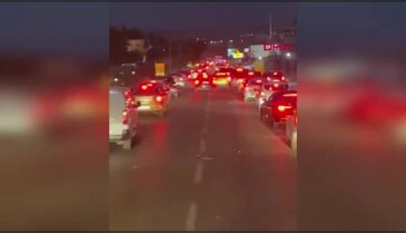 Yangına giden itfaiyeye yol vermedi! Çakarlı araç görüntüleri gündem oldu