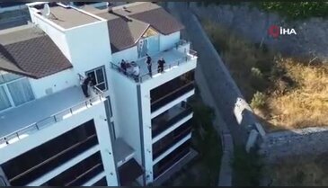 Bursa'da yürekleri ağza getiren iş kazası: Balkona düştü