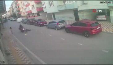 Bursa'da yola fırlayan çocuğa motosiklet çarptı!