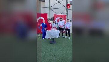 Bursa'nın gururu Aslı Salım'a Yenibağlar'da coşkulu kutlama